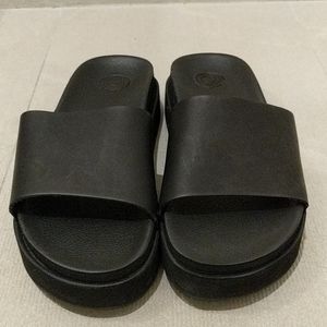 Sisii black leather platform slides